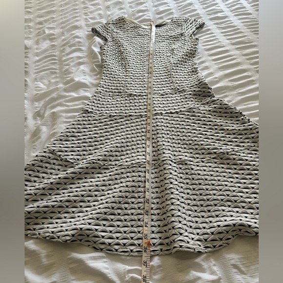 Sharagano fit and flare midi dress - size 4P - Picture 11 of 12